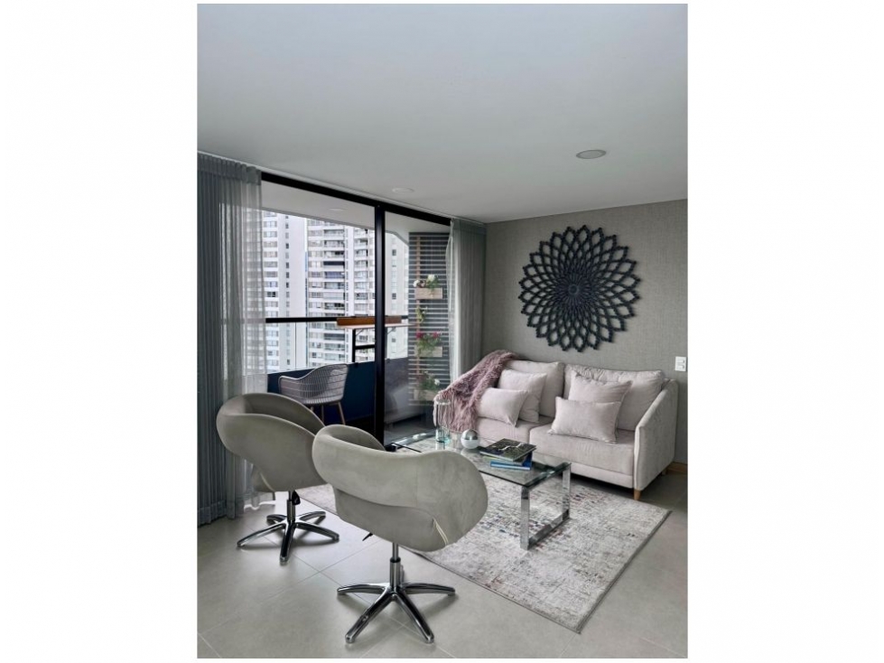 Apartamento en venta en El Poblado, Medellín · foto 4 de 24
