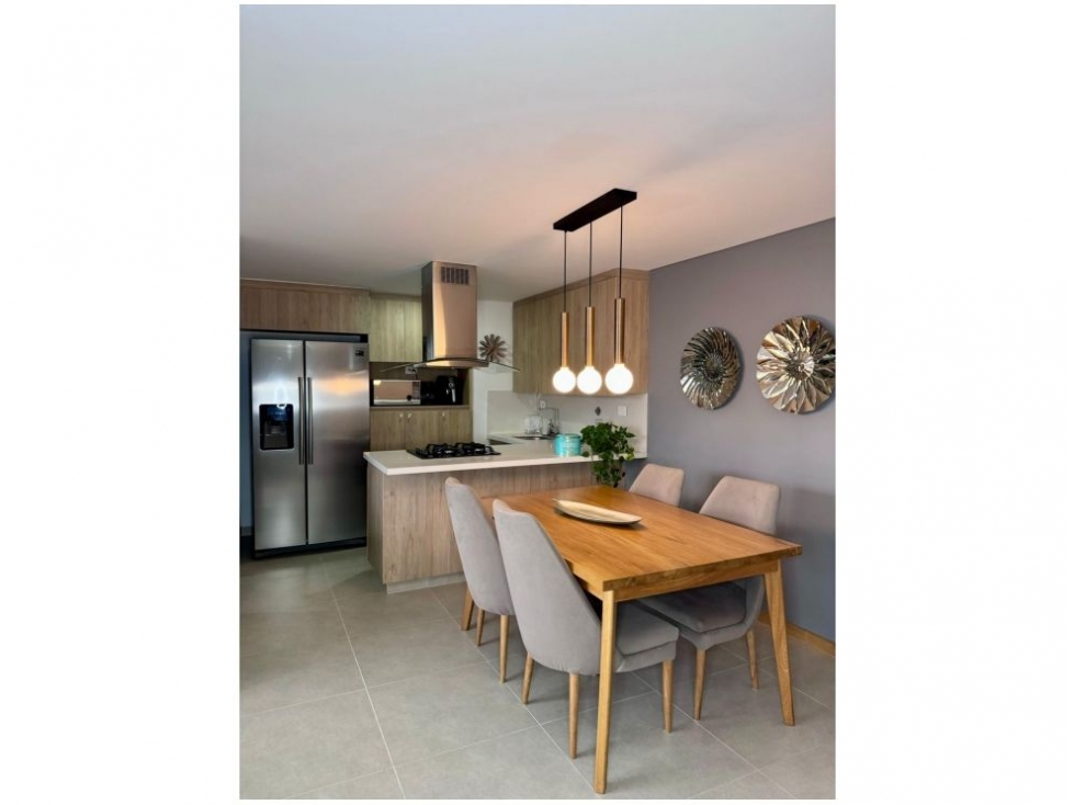 Apartamento en venta en El Poblado, Medellín · foto 6 de 24