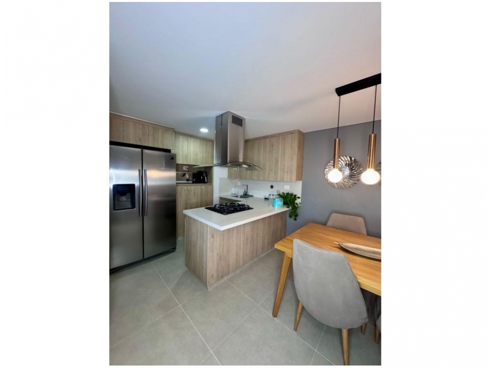 Apartamento en venta en El Poblado, Medellín · foto 7 de 24
