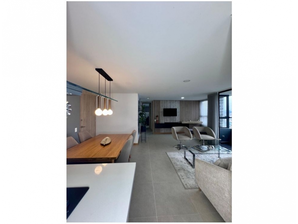 Apartamento en venta en El Poblado, Medellín · foto 11 de 24