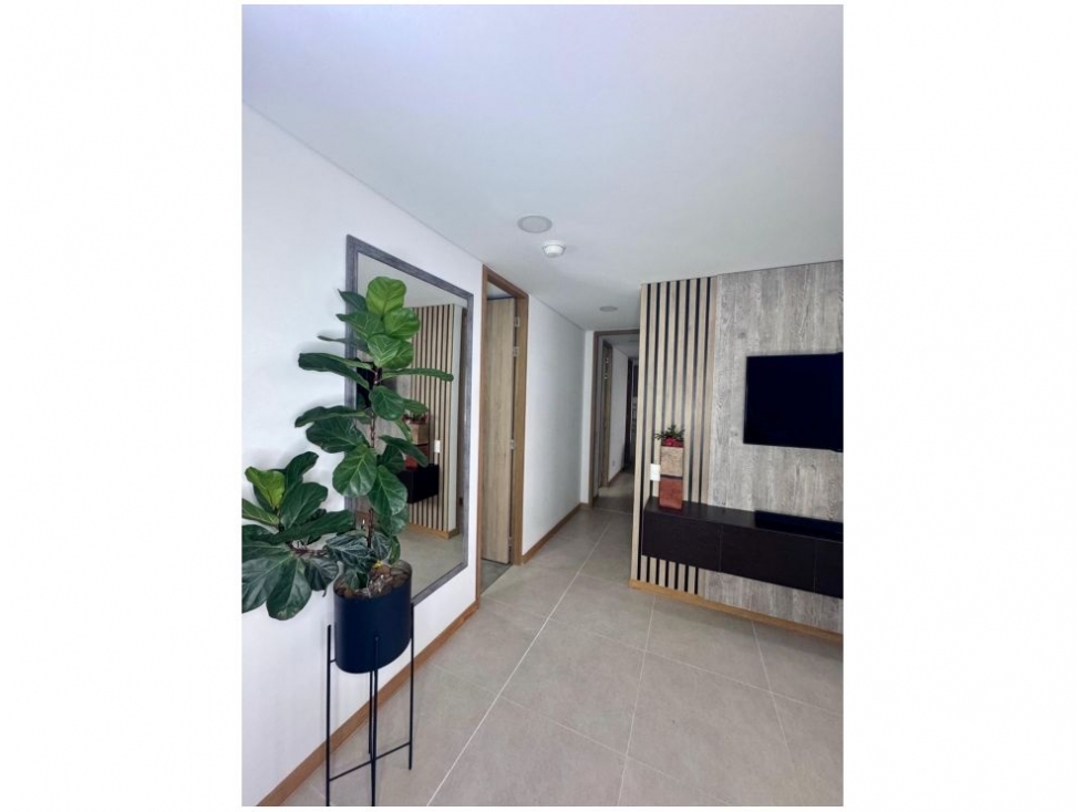 Apartamento en venta en El Poblado, Medellín · foto 13 de 24