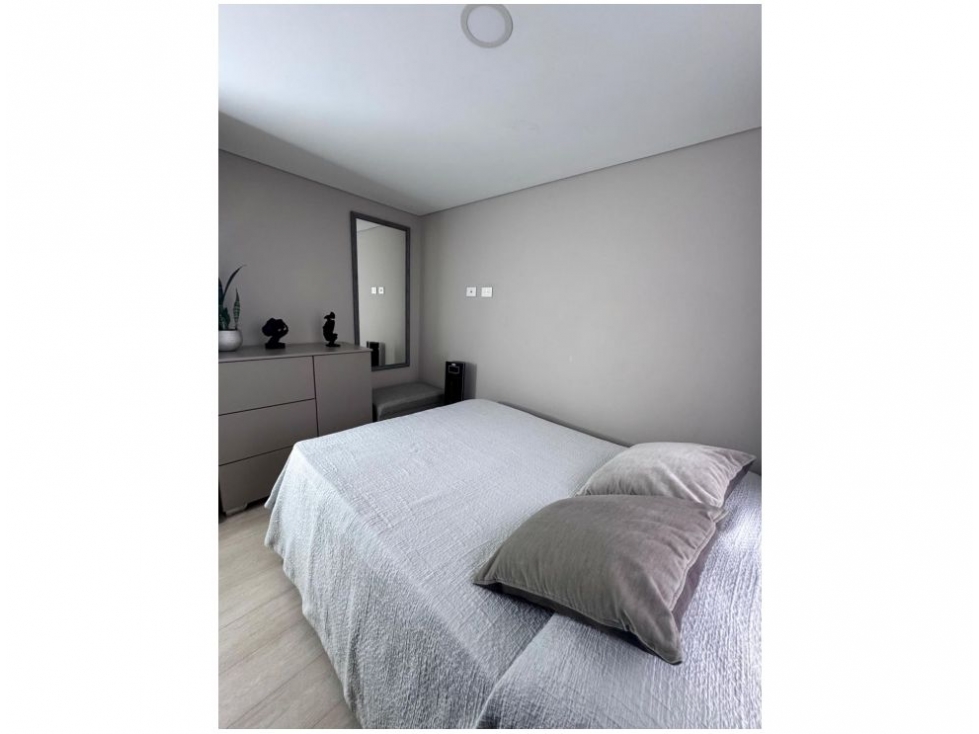 Apartamento en venta en El Poblado, Medellín · foto 20 de 24