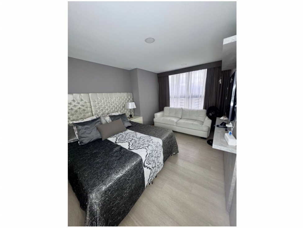 Apartamento en venta en El Poblado, Medellín · foto 24 de 24