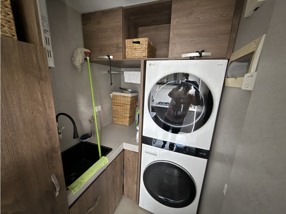 Apartamento en venta en El Portal, Envigado · foto 3 de 6