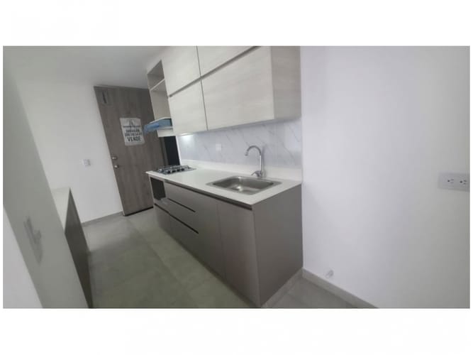 Apartamento de 3 alcobas en venta en Las Lomitas, Sabaneta, 83 m² · foto 19 de 22