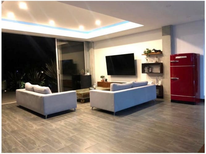 Casa de 4 alcobas en venta en Loma Del Escobero, Envigado, 514 m² · foto 8 de 24