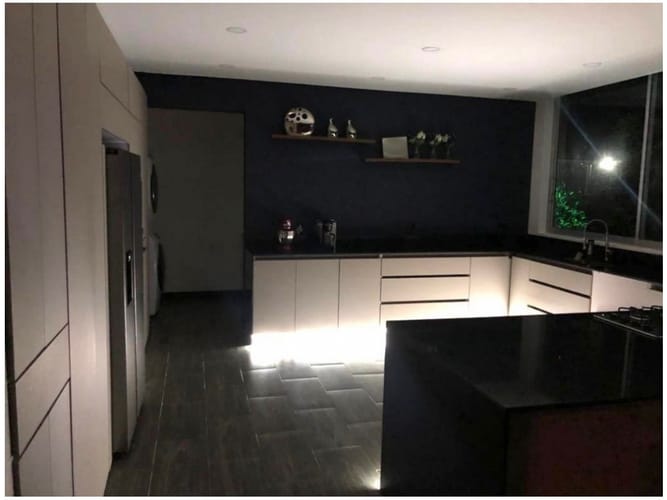 Casa de 4 alcobas en venta en Loma Del Escobero, Envigado, 514 m² · foto 11 de 24