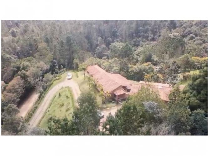 Casa de 10 alcobas en venta en Loma Del Escobero, Envigado, 487 m² · foto 6 de 24