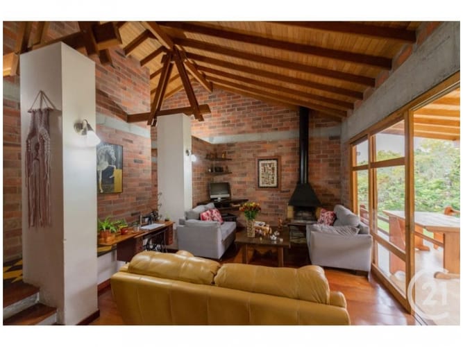 Casa de 10 alcobas en venta en Loma Del Escobero, Envigado, 487 m² · foto 10 de 24
