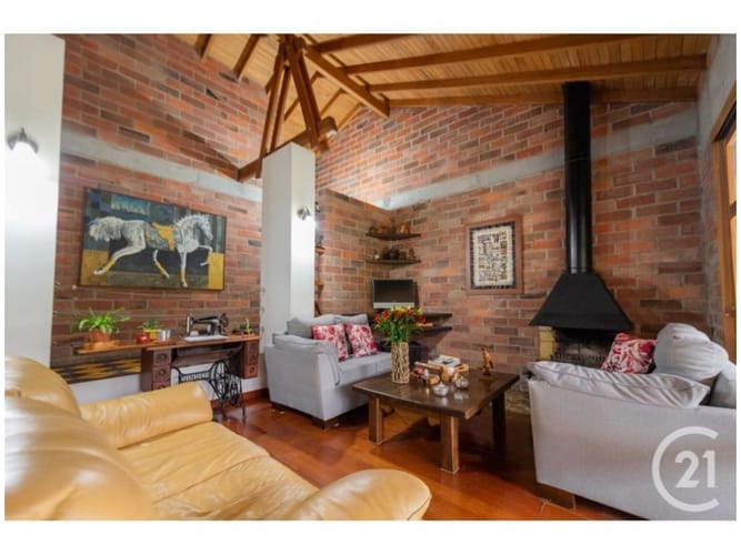 Casa de 10 alcobas en venta en Loma Del Escobero, Envigado, 487 m² · foto 11 de 24