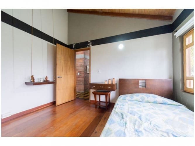 Casa de 10 alcobas en venta en Loma Del Escobero, Envigado, 487 m² · foto 18 de 24
