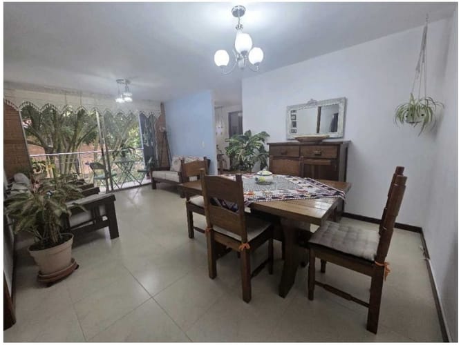 Apartamento de 3 alcobas en venta en Altos Del Escobero, Medellín, 87 m² · foto 1 de 16