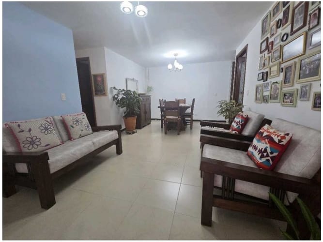Apartamento de 3 alcobas en venta en Altos Del Escobero, Medellín, 87 m² · foto 2 de 16