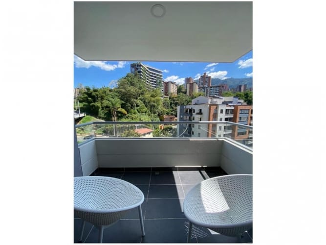 Apartamento de 3 alcobas en venta en Urbanizacion Crucero Del Sur, Envigado, 94 m² · foto 2 de 22