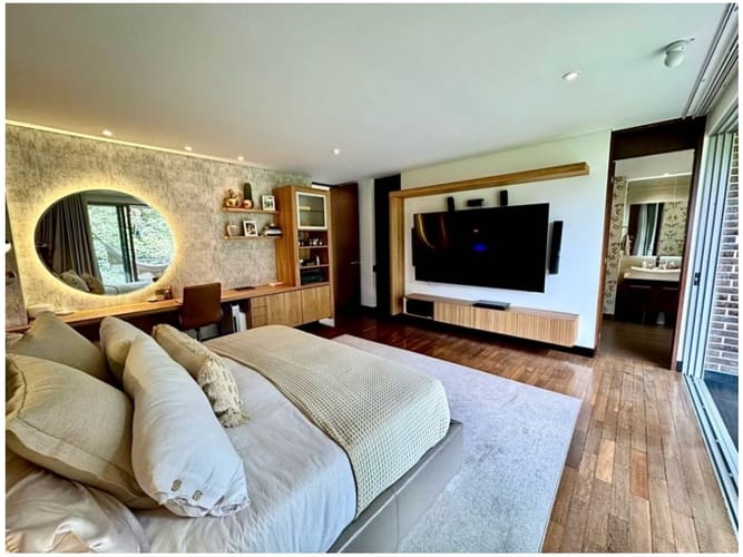 Apartamento de 3 alcobas en venta en El Tesoro, Medellín, 235 m² · foto 10 de 18