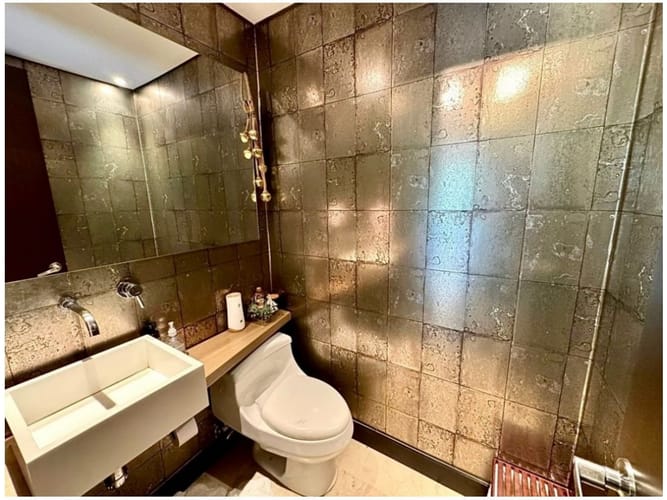 Apartamento de 3 alcobas en venta en El Tesoro, Medellín, 235 m² · foto 18 de 18