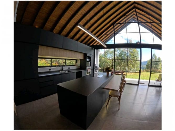 Casa de 3 alcobas en venta en El Retiro, 1750 m² · foto 5 de 13
