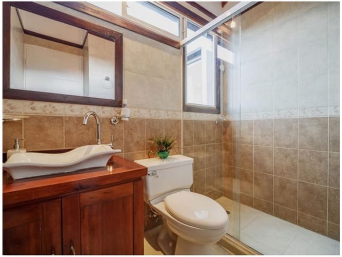 Casa de 5 alcobas en venta en Carrizales, Envigado, 407 m² · foto 11 de 24