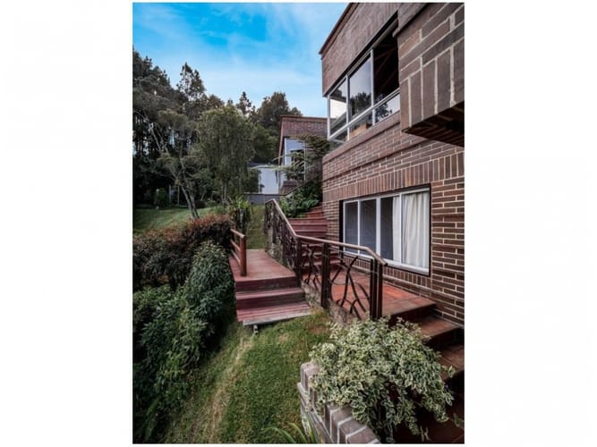 Casa de 5 alcobas en venta en Carrizales, Envigado, 407 m² · foto 16 de 24