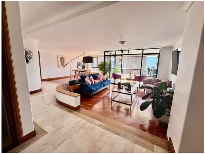Apartamento de 3 alcobas en venta en La Florida, Medellín, 184 m² · foto 2 de 20