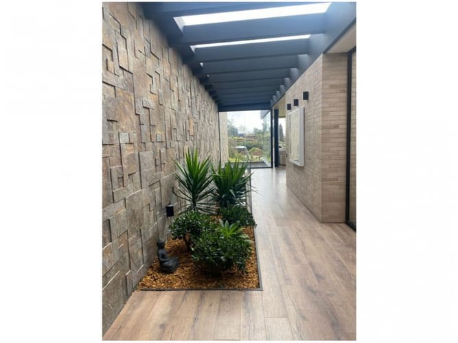 Casa de 3 alcobas en venta en Pantanillo, Envigado, 2000 m² · foto 13 de 24