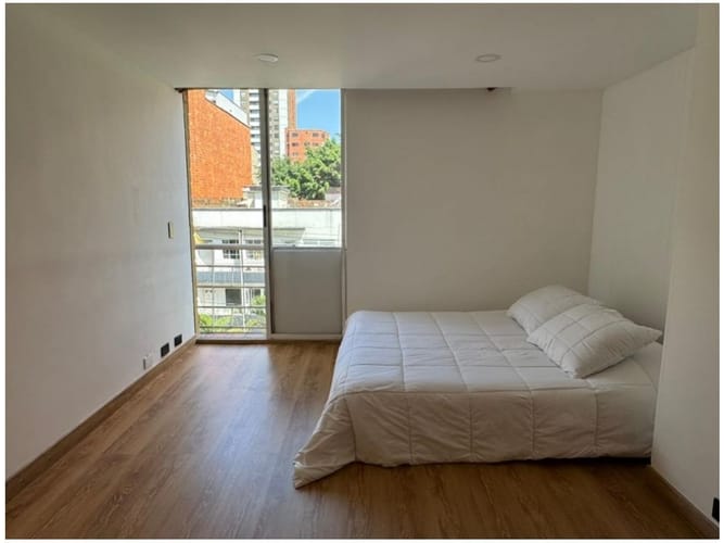 Apartamento de 3 alcobas en venta en Laureles, Medellín, 100 m² · foto 6 de 9