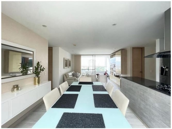 Apartamento en venta en Cumbres, Envigado · foto 3 de 8