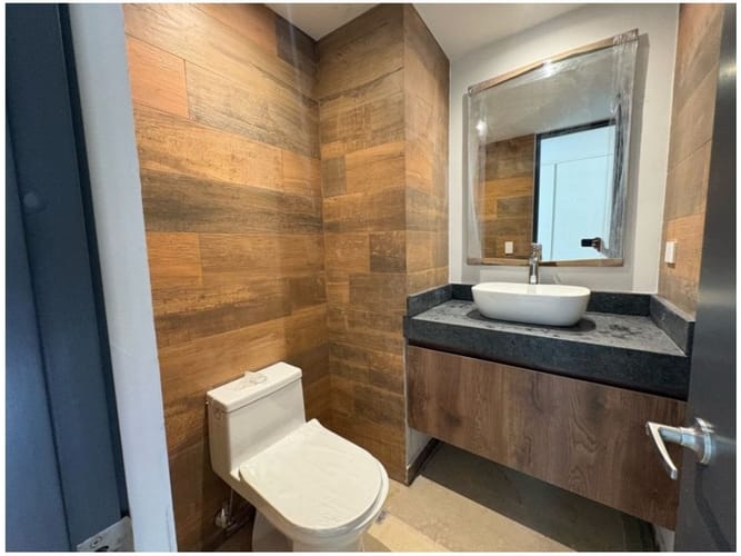Apartamento de 3 alcobas en venta en El Poblado, Medellín, 220 m² · foto 10 de 14
