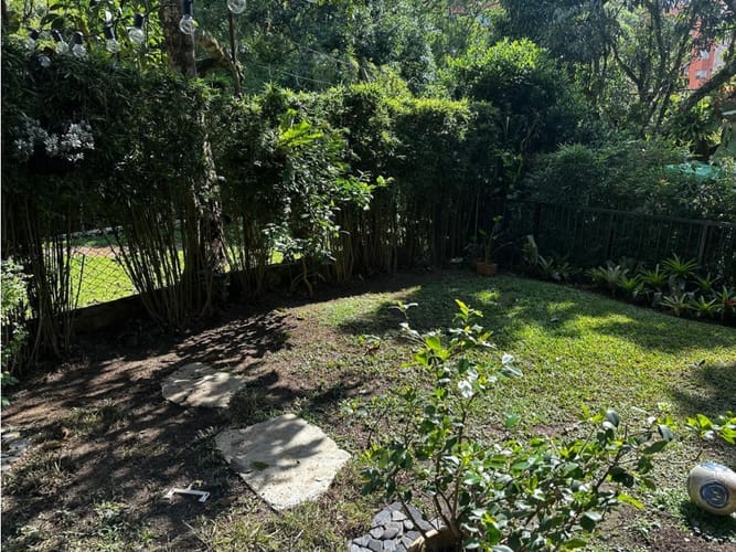 Casa de 4 alcobas en venta en El Poblado, Medellín, 300 m² · foto 5 de 6