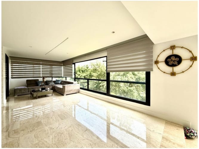 Apartamento de 5 alcobas en venta en El Poblado, Medellín, 410 m² · foto 3 de 22