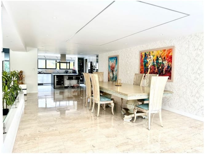 Apartamento de 5 alcobas en venta en El Poblado, Medellín, 410 m² · foto 8 de 22