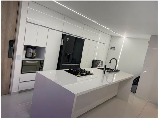 Apartamento de 3 alcobas en venta en Villa Carlota, Medellín, 119 m² · foto 7 de 12