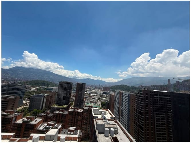 Apartamento de 3 alcobas en venta en Villa Carlota, Medellín, 119 m² · foto 12 de 12
