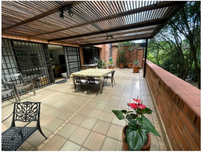 Apartamento de 4 alcobas en venta en El Poblado, Medellín, 153 m² · foto 7 de 17