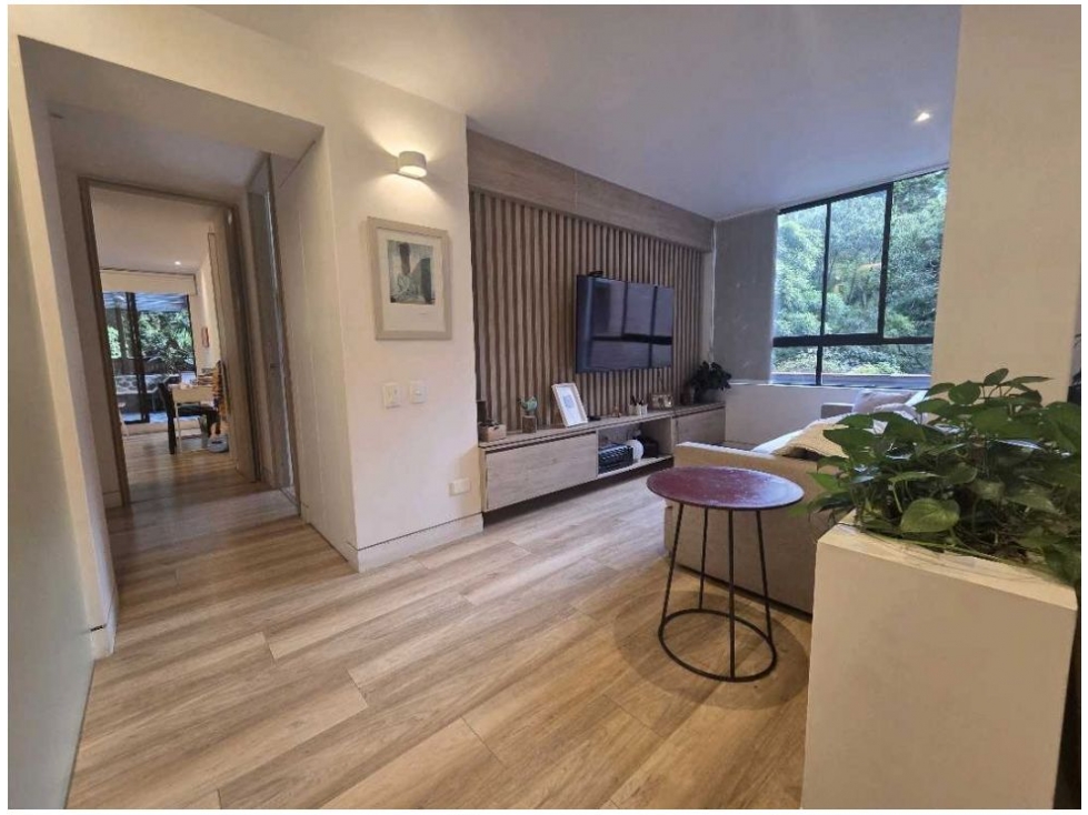 Apartamento en venta en El Poblado, Medellín · foto 2 de 21