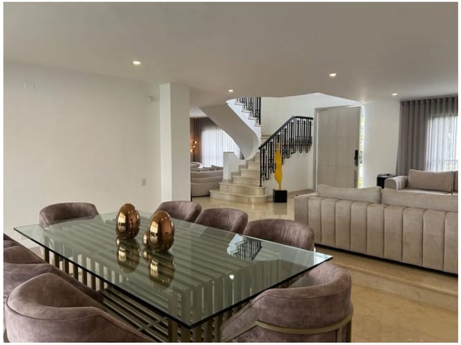 Casa de 5 alcobas en venta en San Lucas, Medellín, 448 m² · foto 4 de 24