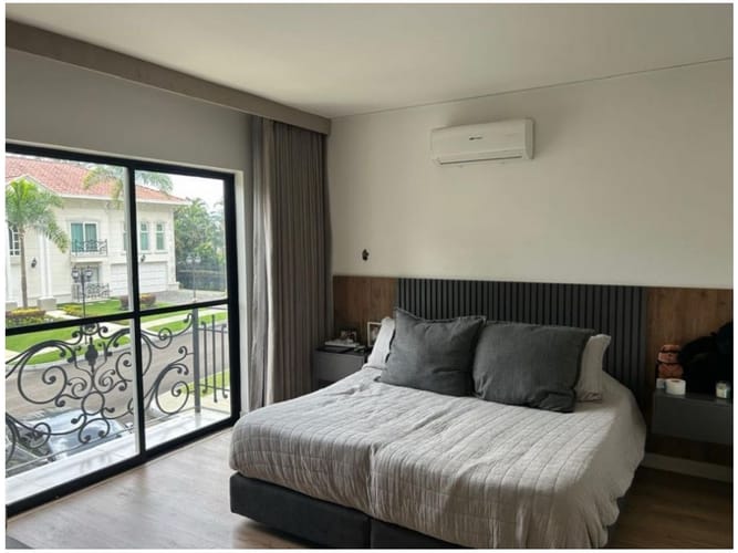 Casa de 5 alcobas en venta en San Lucas, Medellín, 448 m² · foto 18 de 24