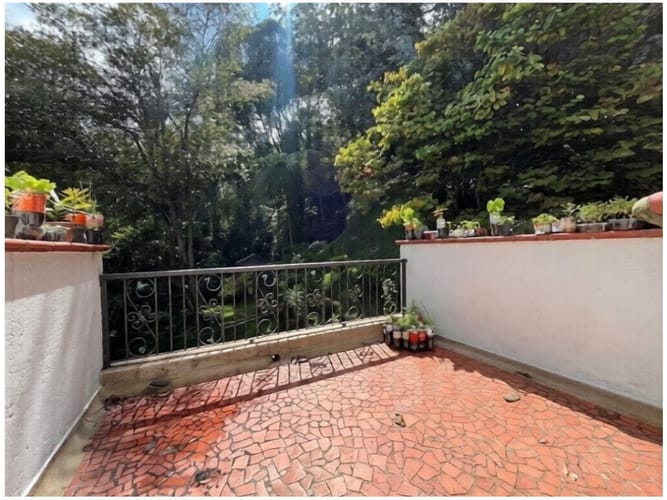 Casa de 3 alcobas en venta en Loma De Las Brujas, Envigado, 273 m² · foto 15 de 16