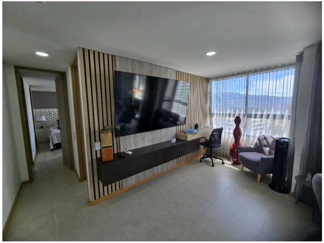 Apartamento de 2 alcobas en venta en El Poblado, Medellín, 80 m² · foto 6 de 13
