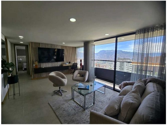 Apartamento de 2 alcobas en venta en El Poblado, Medellín, 80 m² · foto 7 de 13