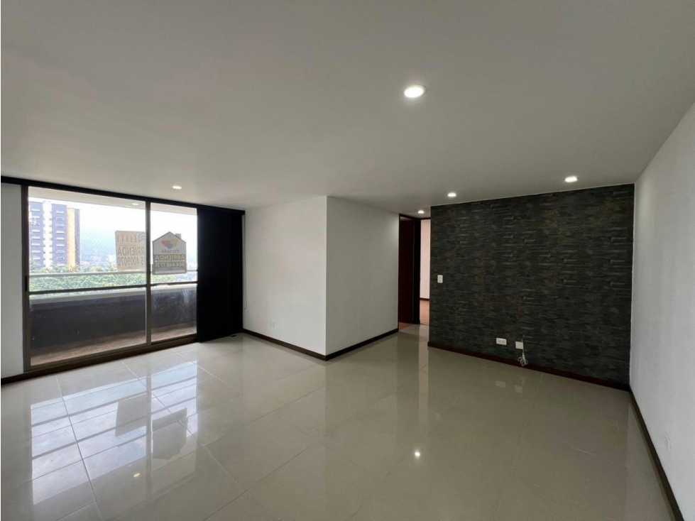 Apartamento en venta en La Abadia, Medellín · foto 4 de 10