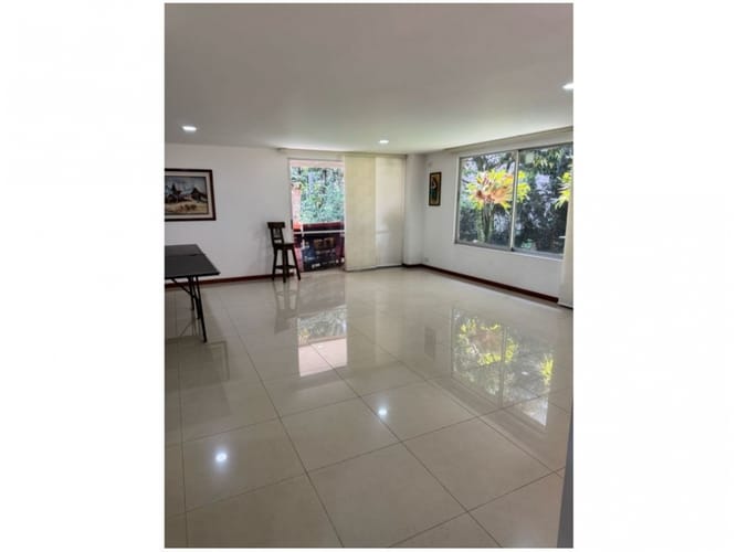 Casa de 4 alcobas en venta en Loma Benedictinos, Envigado, 390 m² · foto 16 de 24