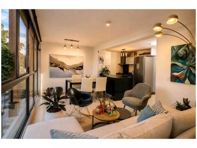 Apartamento de 2 alcobas en venta en Loma De Los Bernal, Medellín, 70 m² · foto 5 de 24