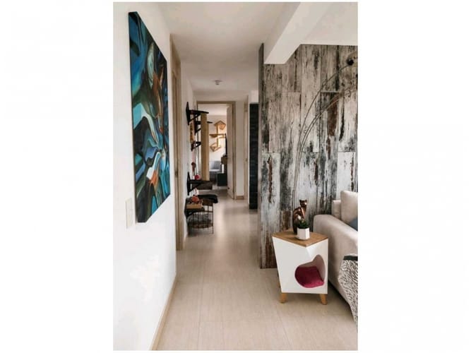 Apartamento de 2 alcobas en venta en Loma De Los Bernal, Medellín, 70 m² · foto 10 de 24