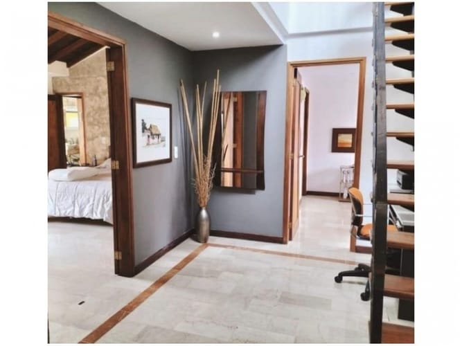 Casa de 5 alcobas en venta en San Jose, Sabaneta, 340 m² · foto 8 de 24