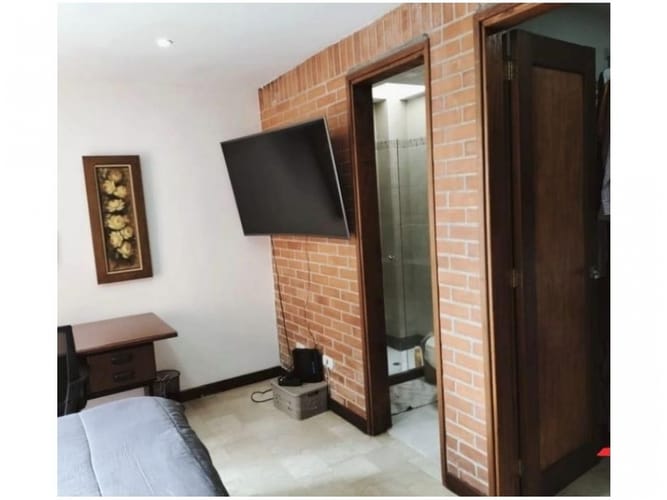 Casa de 5 alcobas en venta en San Jose, Sabaneta, 340 m² · foto 17 de 24