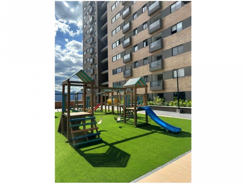 Apartamento en venta en El Poblado, Medellín · foto 4 de 9