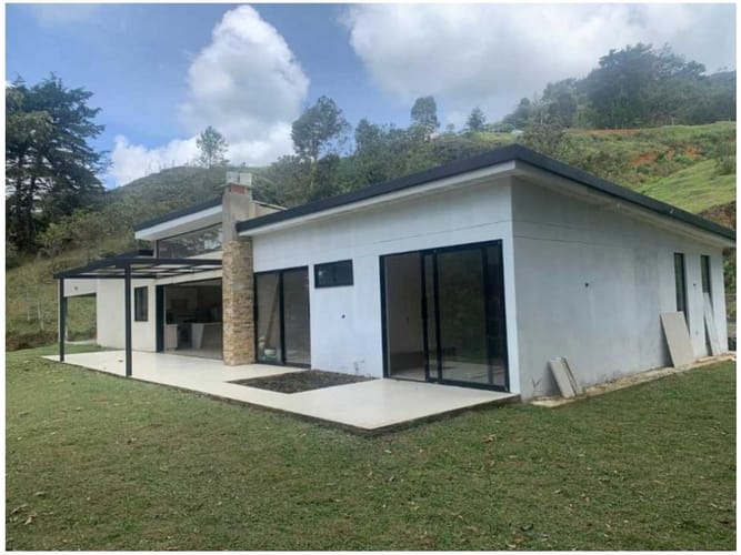 Finca en venta en Centro, Rionegro, 263 m² · foto 5 de 13
