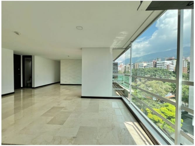 Apartamento de 3 alcobas en venta en Santa María De Los Ángeles, Medellín, 130 m² · foto 2 de 16