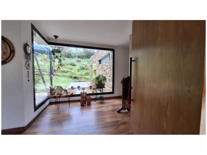 Casa de 3 alcobas en venta en Altos Del Escobero, Medellín, 1707 m² · foto 6 de 24